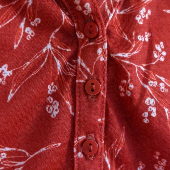 H&M V-Neck Draping Top - Picture 3 of 4